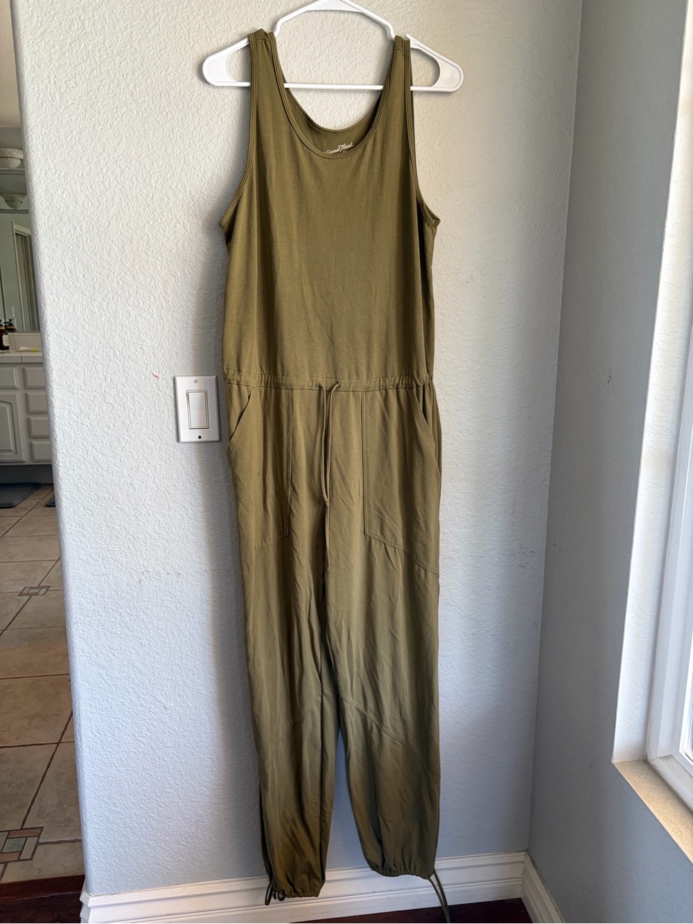Universal Thread Olive Green Sleeveless Drawstring Jumpsuit